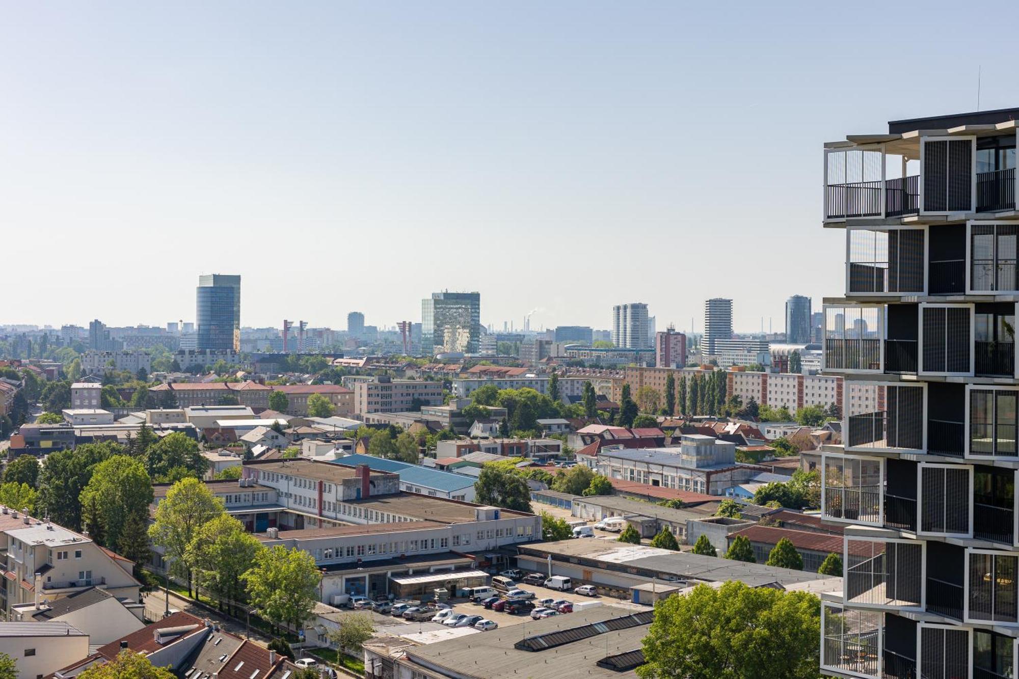 Bnb Slovakia Guthaus 64D Bratislava Exterior foto